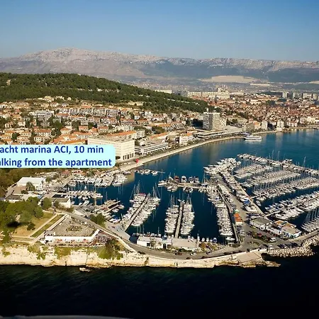 3 - Beautiful Modern In The Heart Of Lägenhet Split