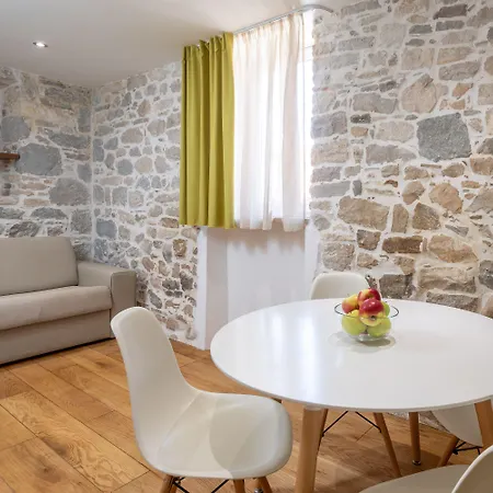 3 - Beautiful Modern In The Heart Of